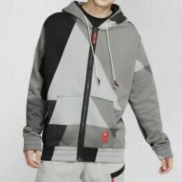 nike basketball zip up hoodie